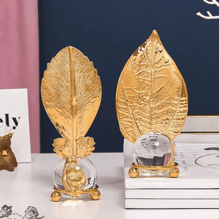 Hoja Dorada Con Bola De Cristal Adorno Elegante Para Mesas - Fliperex