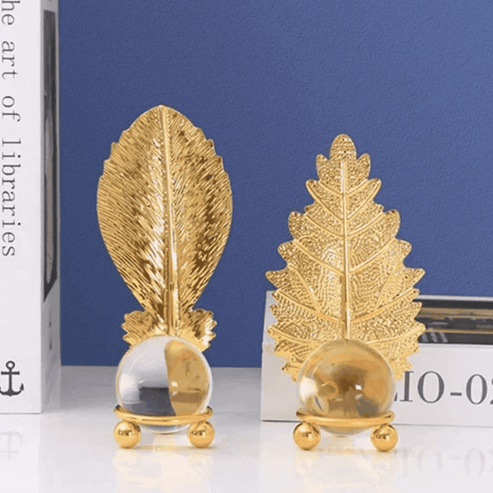 Hoja Dorada Con Bola De Cristal Adorno Elegante Para Mesas - Fliperex