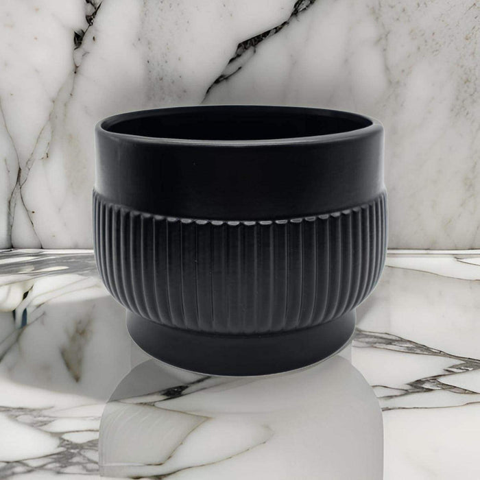 Macetero Maceta De Ceramica Lineas Relieve Negro M - Fliperex