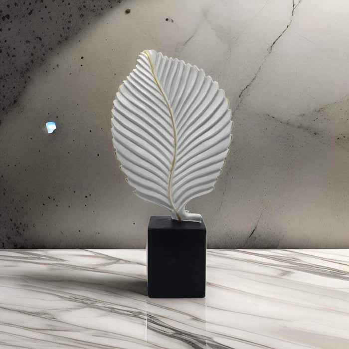 Figura Adorno De Hoja Blanca Decorativa En Resina Moderna M - Fliperex