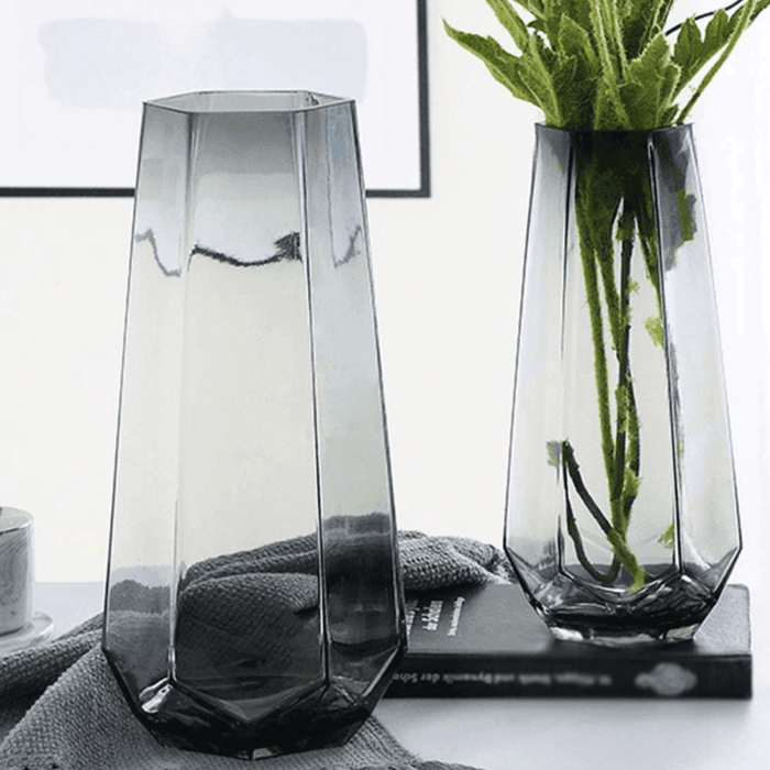Florero Decorativo Geometrico Hexagonal De Vidrio Oscuro L - Fliperex