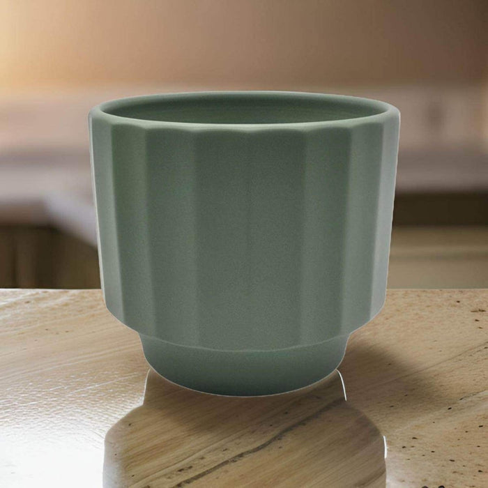 Macetero Maceta De Ceramica Verde Oliva Lineas Verticales S - Fliperex